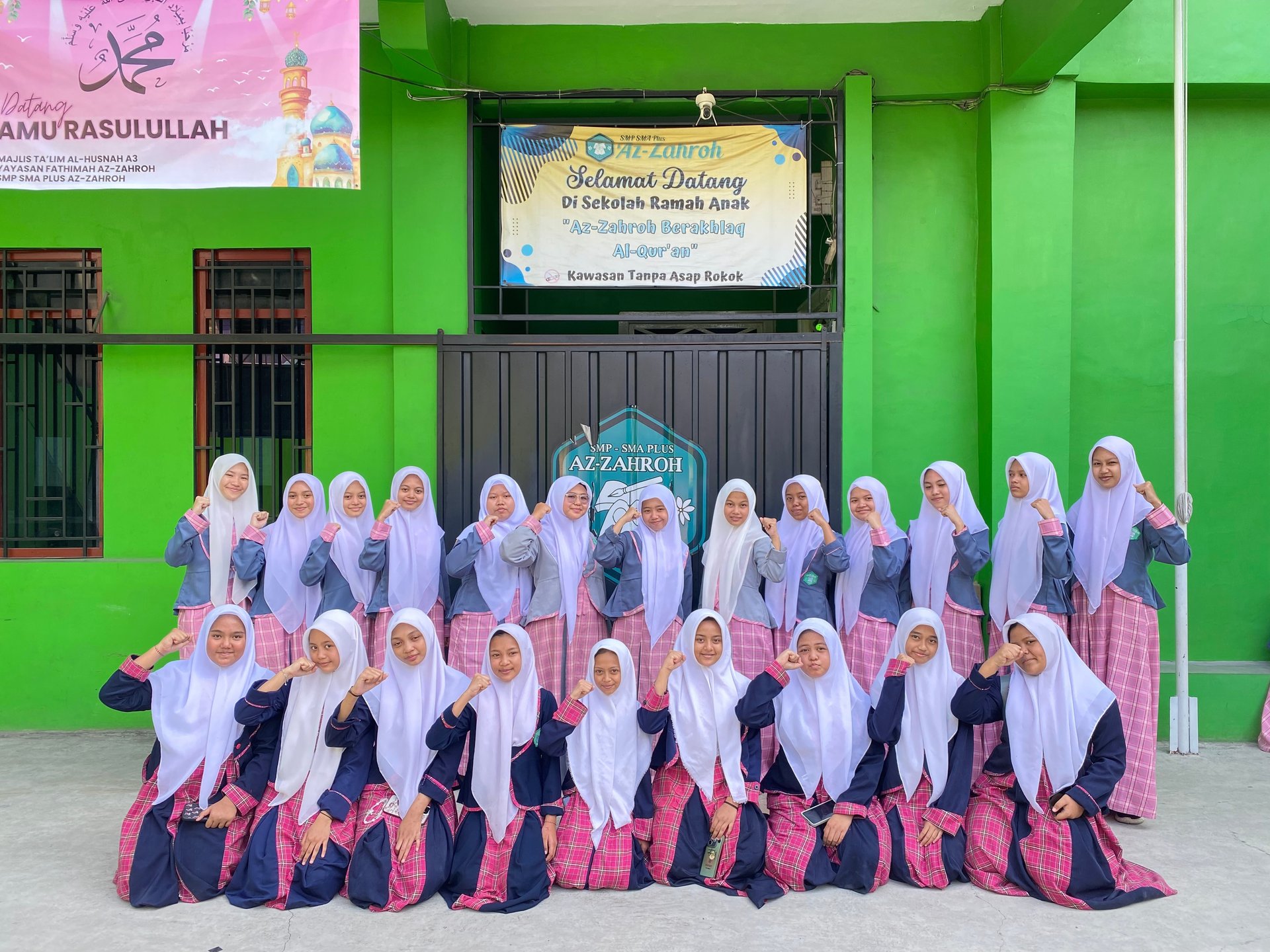 Menjaga Pergaulan: Panduan Islam untuk Remaja Muslimah