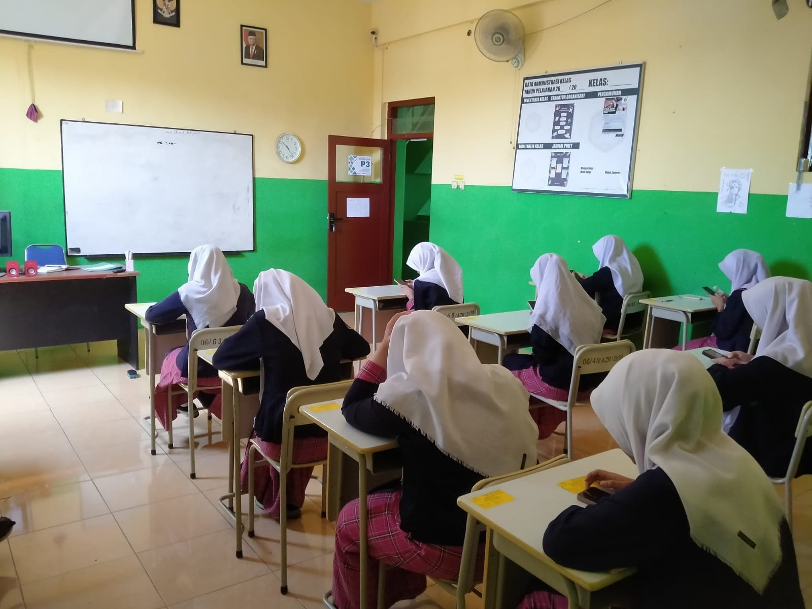 Adab Menuntut Ilmu dalam Tradisi Pesantren